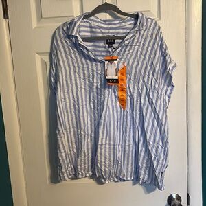 Collared GAP shirt in blue stripes XL